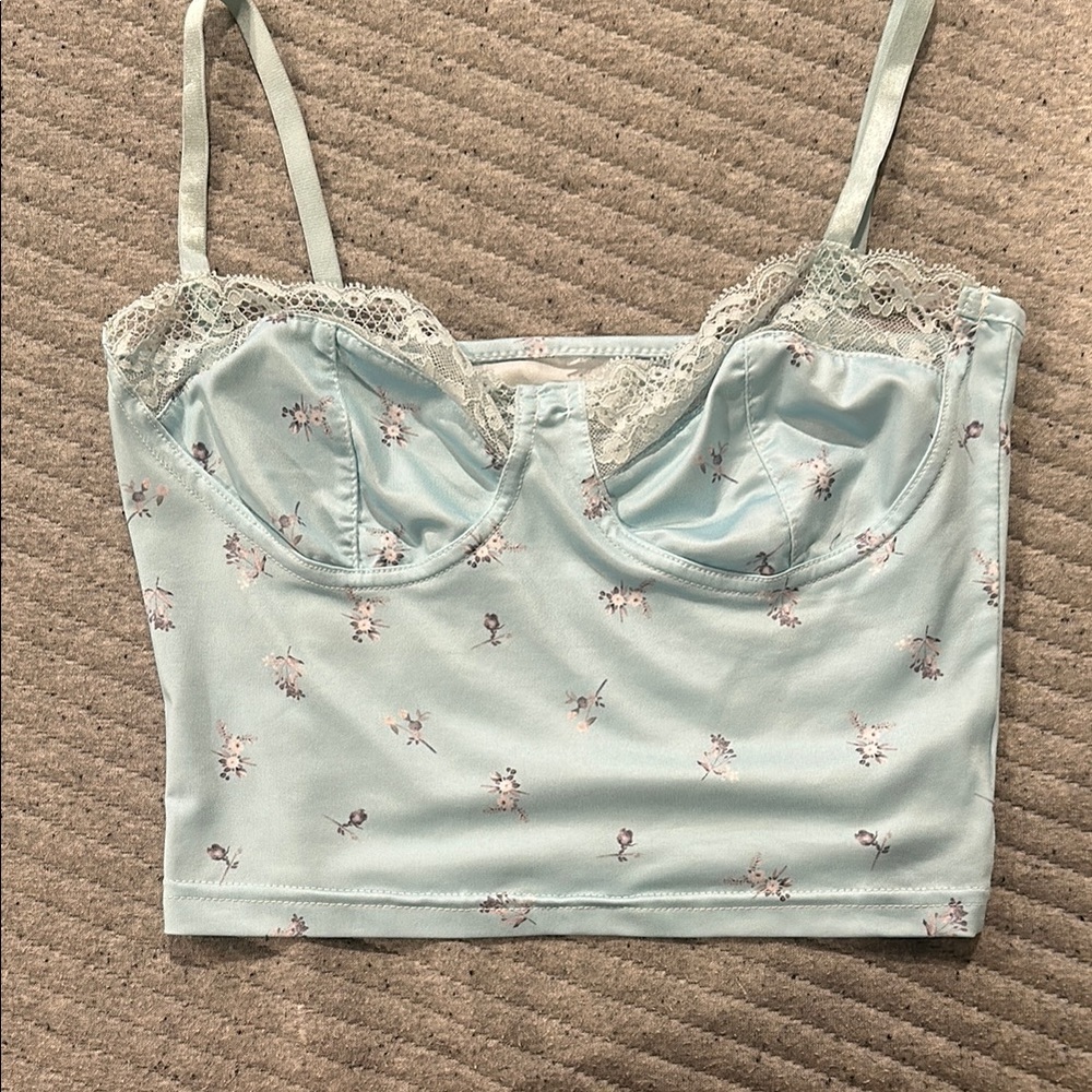 Floral Lace Trim Crop Top